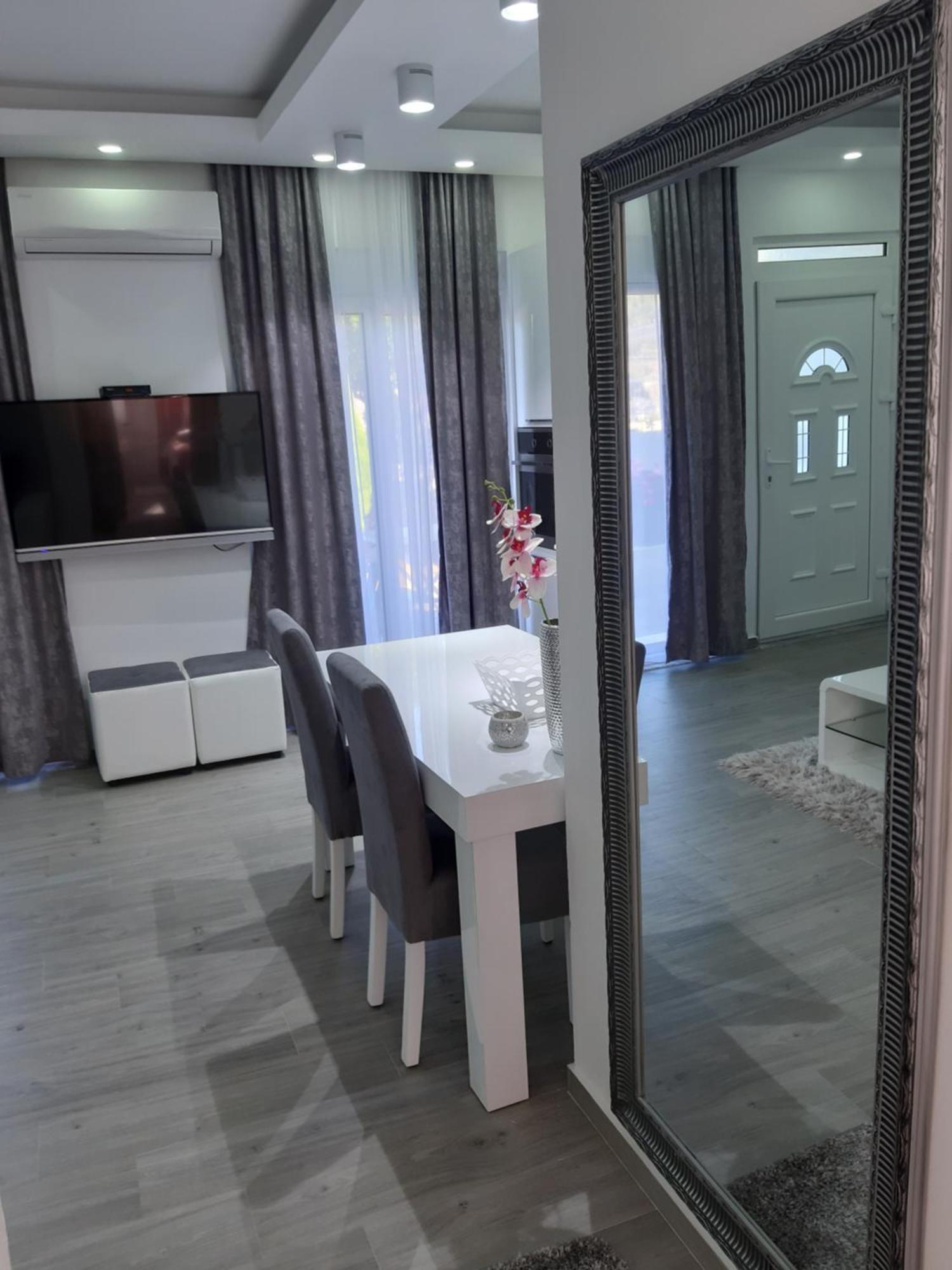 Apartments Pepdjonovic ウルツィニ エクステリア 写真