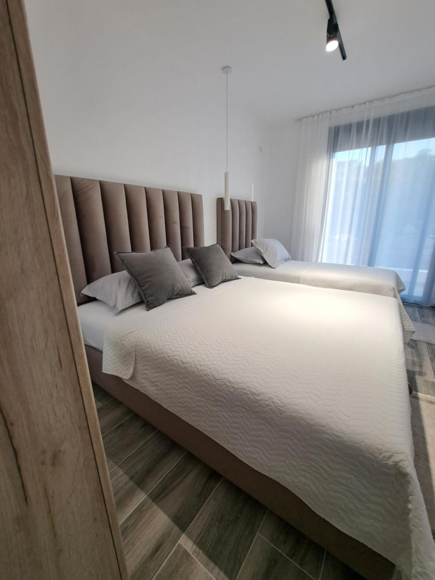 Apartments Pepdjonovic ウルツィニ エクステリア 写真